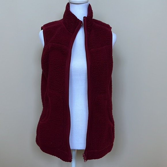 Women’s reversible Van Heusen, full zip vest red size small - Picture 7 of 10